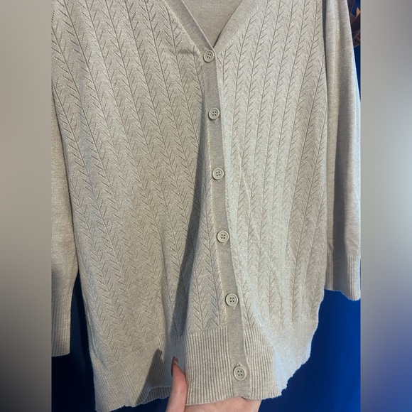 IYLA cable knit cardigan L - Picture 4 of 4